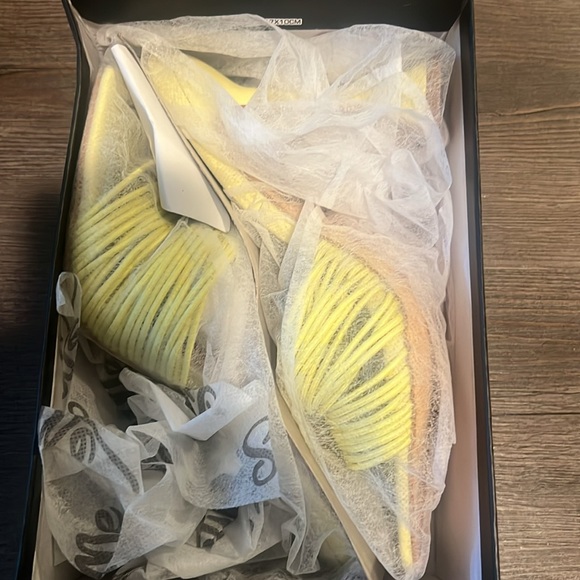 Yellow Isabella Heels - Picture 2 of 5